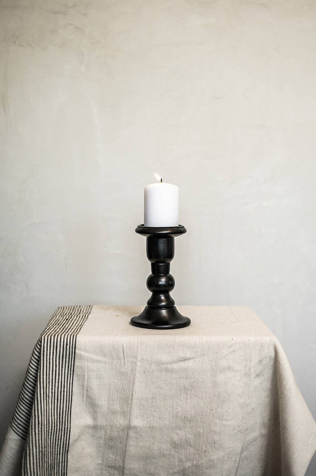 Wren Candle Stand (Black)