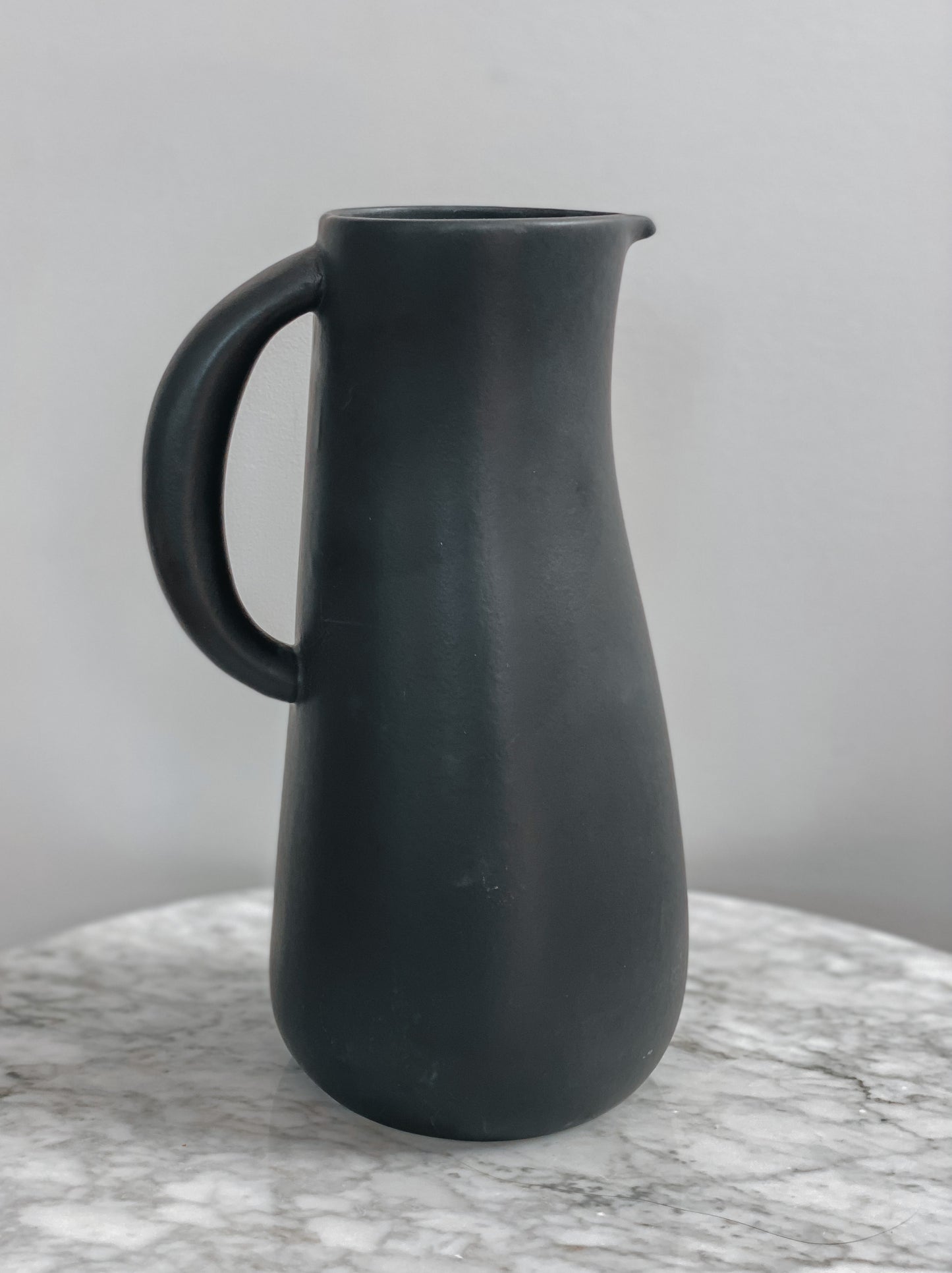 Stoneware Jug | Dadasi 50 oz